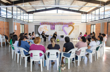 Foto - Agosto Lilás e Dourado