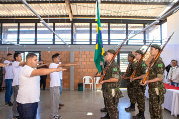 Foto - Solenidade de Compromisso à Bandeira dos Dispensados do Serviço Militar