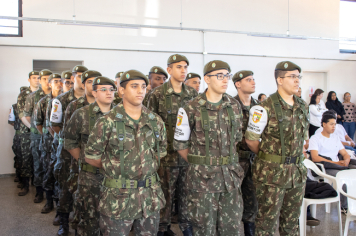 Foto - Solenidade de Compromisso à Bandeira dos Dispensados do Serviço Militar