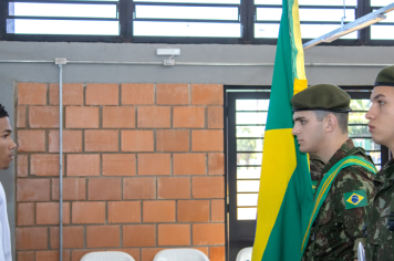 Foto - Solenidade de Compromisso à Bandeira dos Dispensados do Serviço Militar