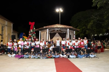 Foto - Natal Iluminado Santa Terezinha 2025