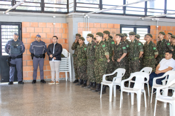 Foto - Solenidade de Compromisso à Bandeira dos Dispensados do Serviço Militar