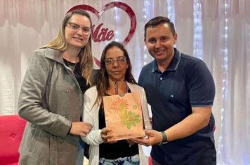 Foto - Comemoração ao Dia das Mães 