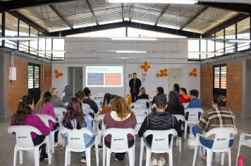 Foto - Maio Laranja