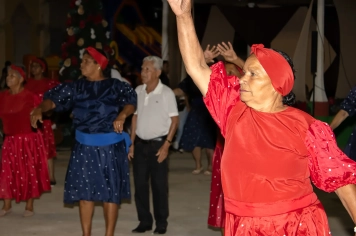 Foto - Natal Iluminado Santa Terezinha 2025