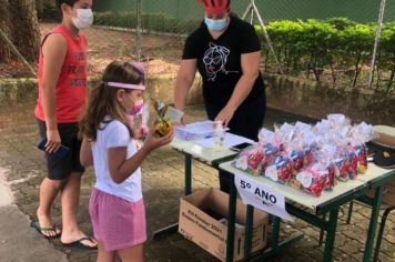 Foto - Entrega de Ovos da Páscoa 2021